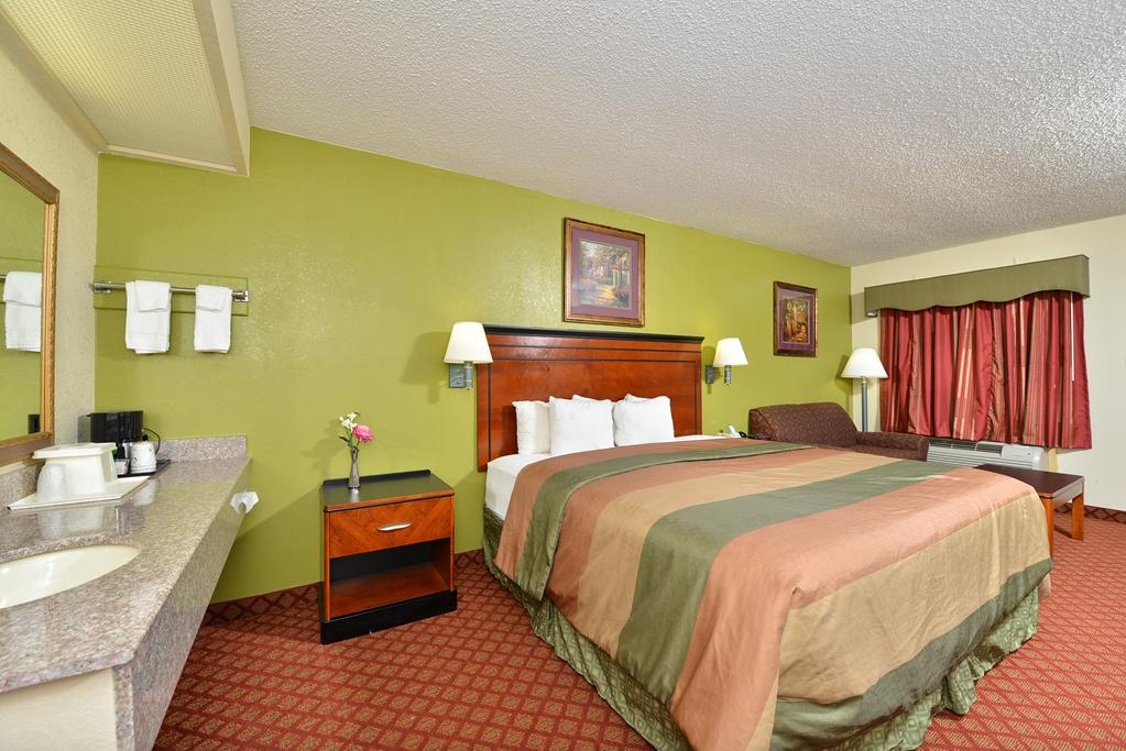 Americas Best Value Inn - Брукгейвен Номер фото